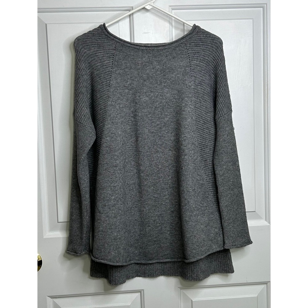 Metric Sweater Womens Medium Gray Round Neck 3/4 Sleeve Viscose High Low Style